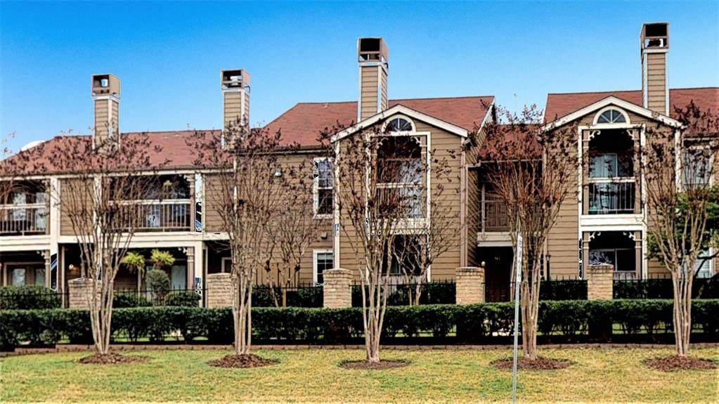 1860 White Oak Drive - Photo 1