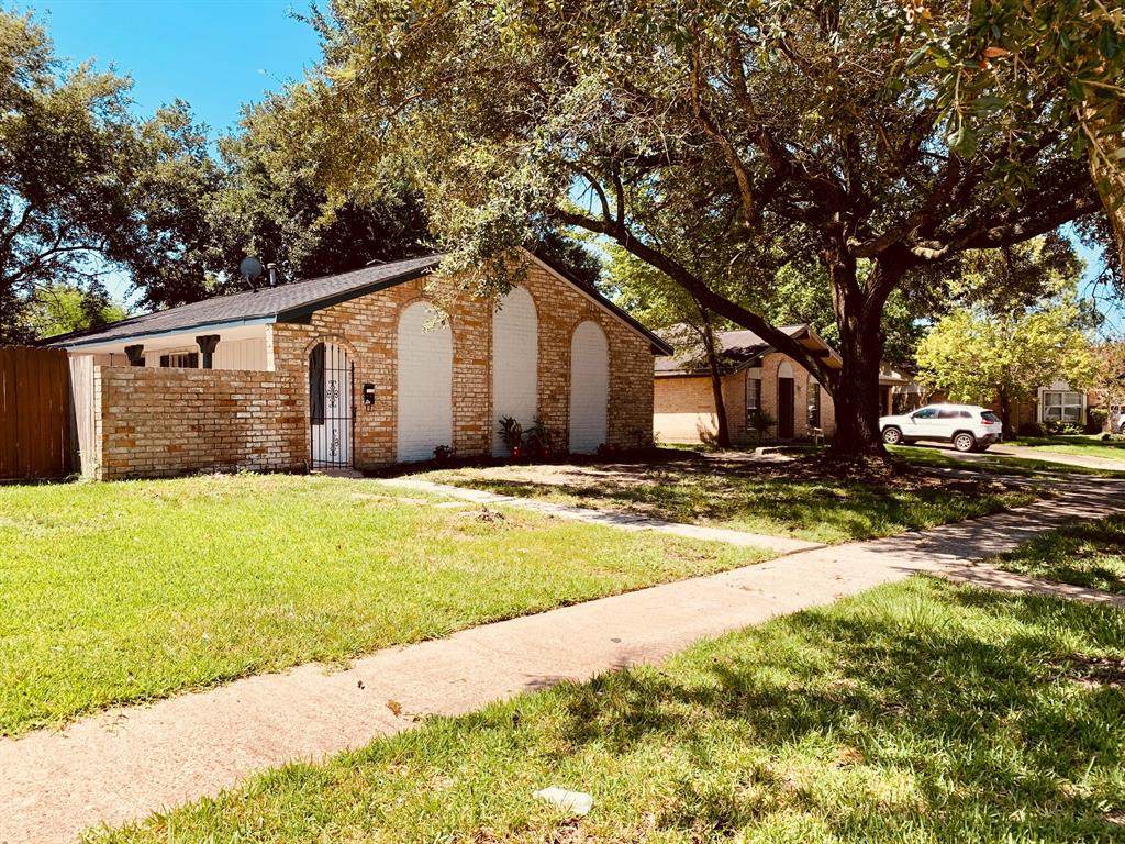 8406 Beechaven Road - Photo 1
