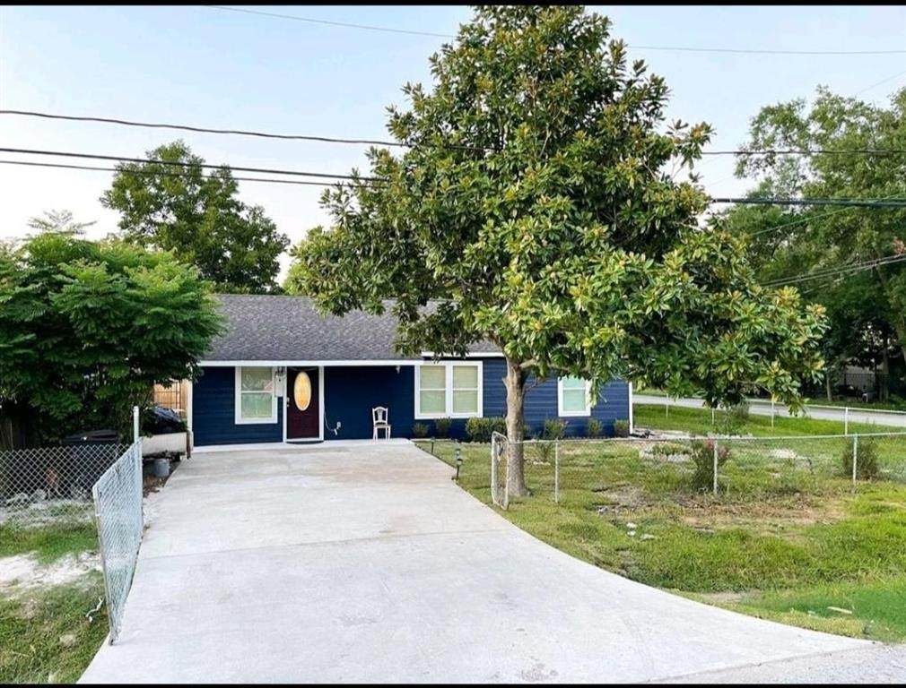 3627 Keeland Street - Photo 1