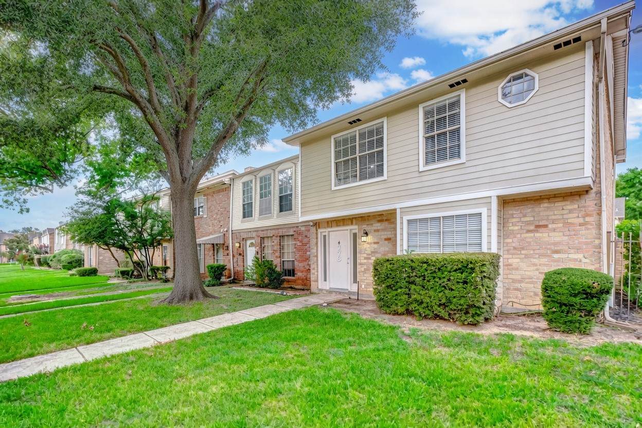 778 Thicket Lane - Photo 1
