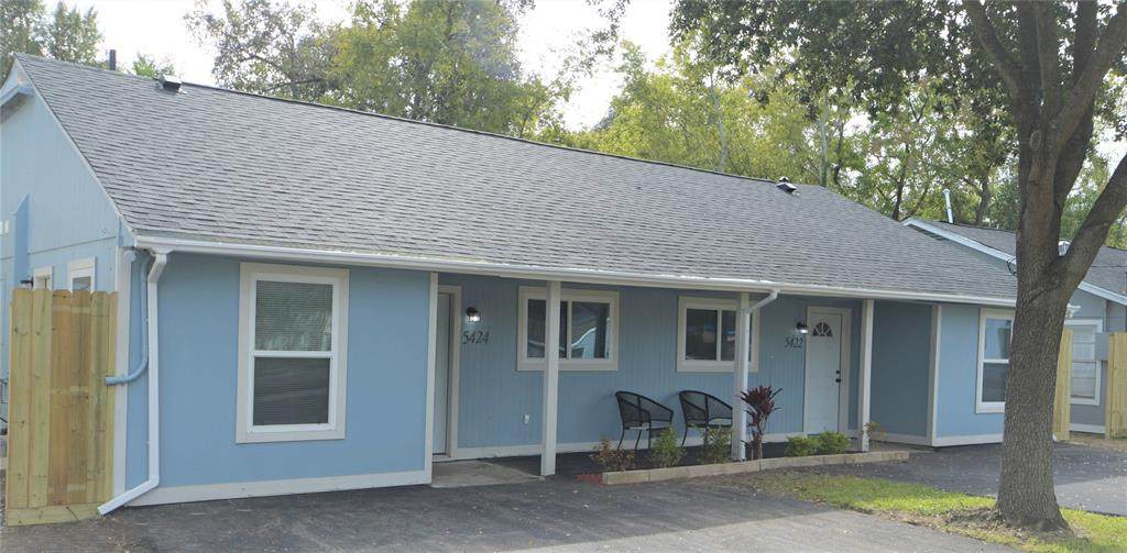 5422 Pine Avenue - Photo 1