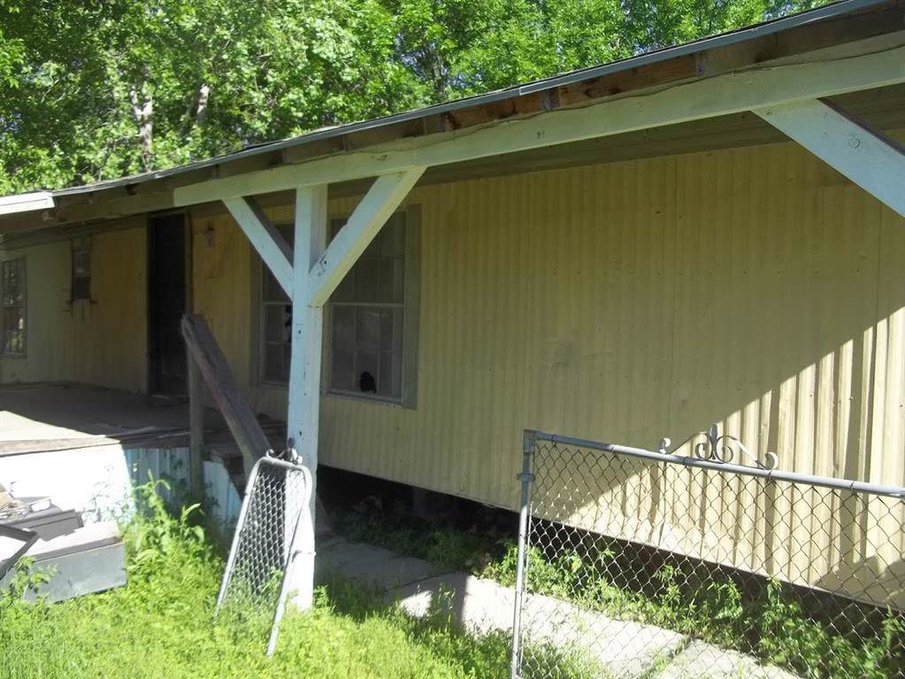 302 Moreview Street - Photo 1