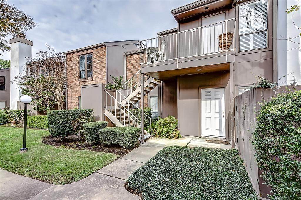 1201 Bering Drive - Photo 1