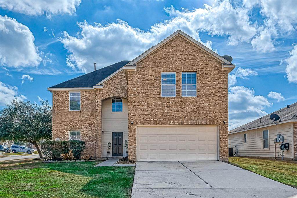 1076 Shadow Glenn Drive - Photo 1