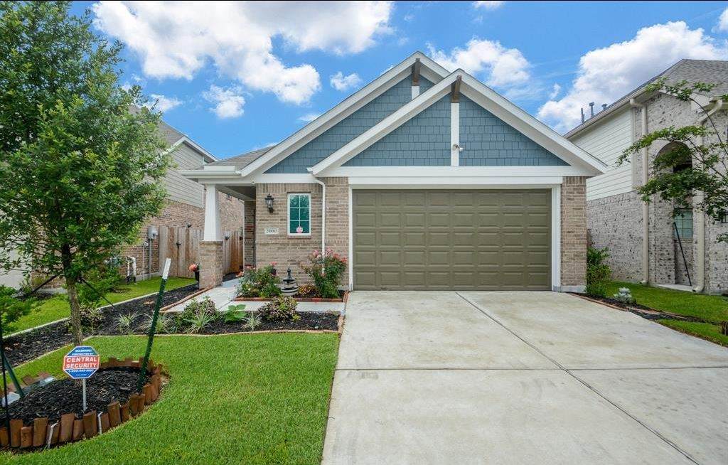 29880 Dovetail Bluff Lane - Photo 1