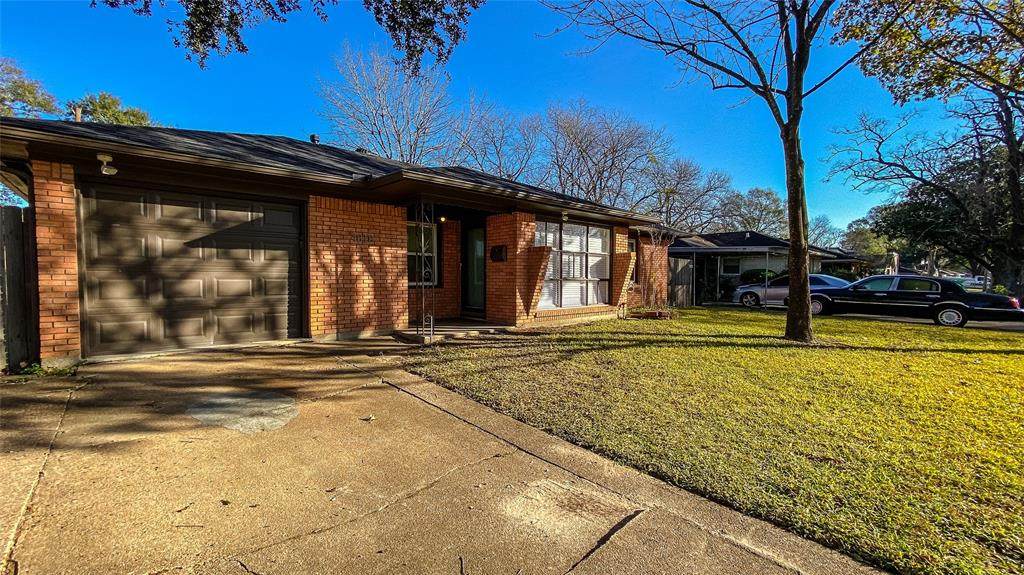 4818 Viking Drive - Photo 1