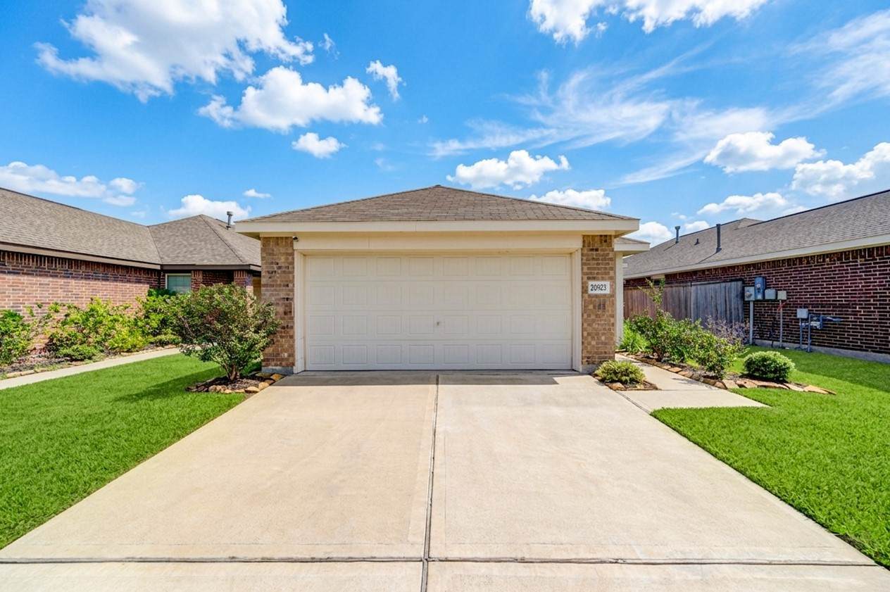 26923 Winward Creek Trail - Photo 1