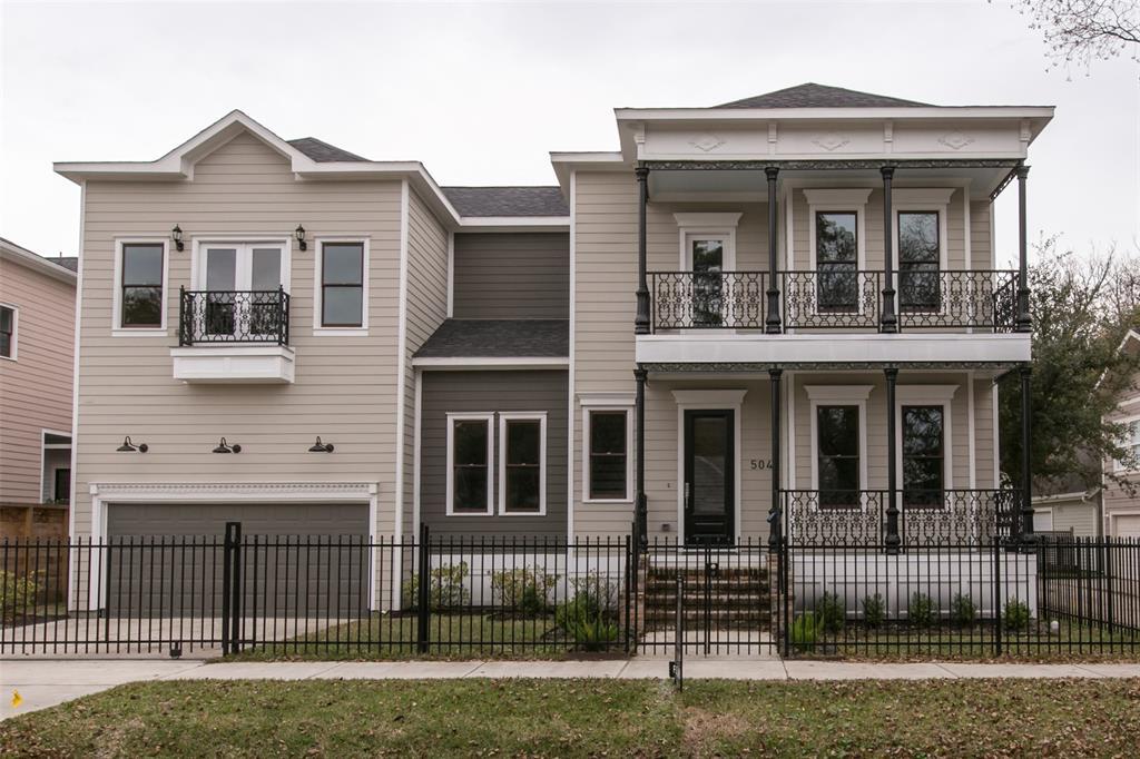 504 10th Street - Photo 1
