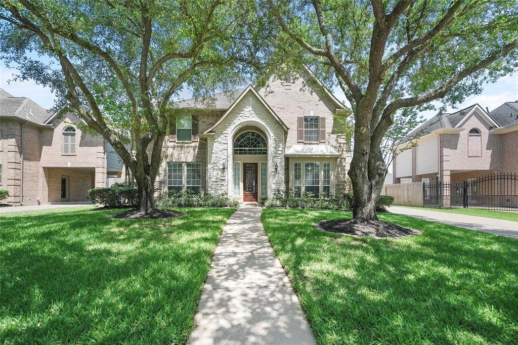 1127 Wolfs Knoll - Photo 1