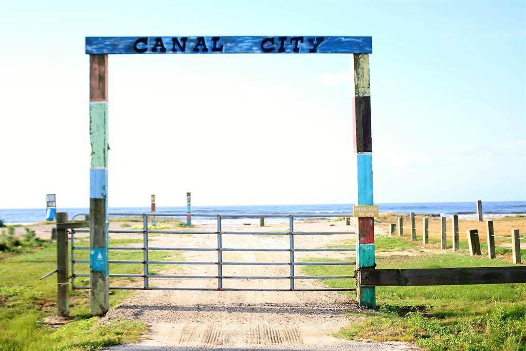 1400 Van Sant - Photo 1