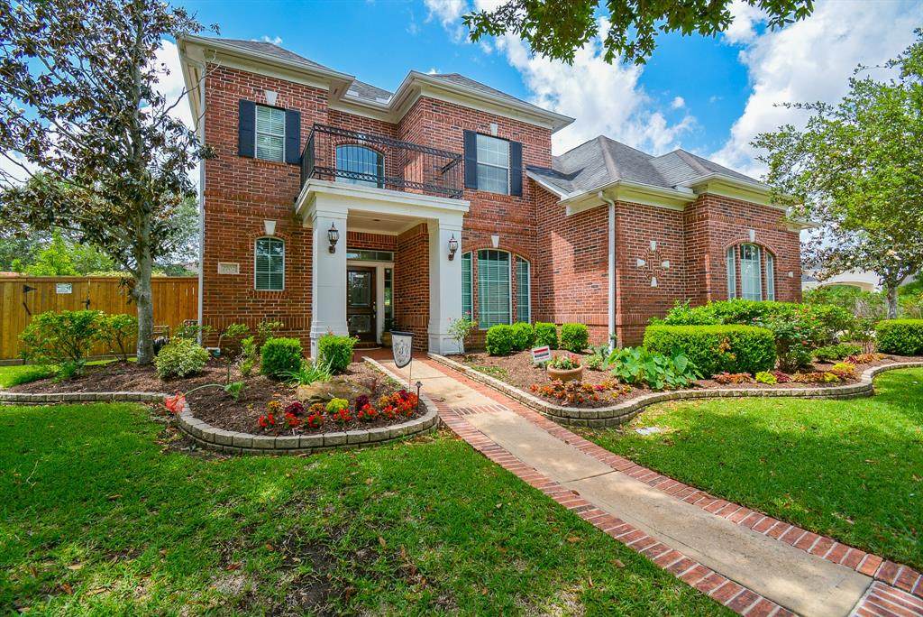 2702 Heatherbend Drive - Photo 1
