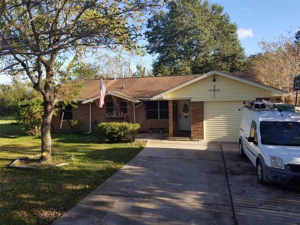 2602 Pecan Street - Photo 1