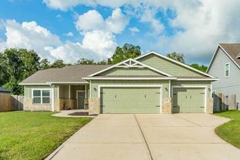 2418 Ridgewood Drive - Photo 1