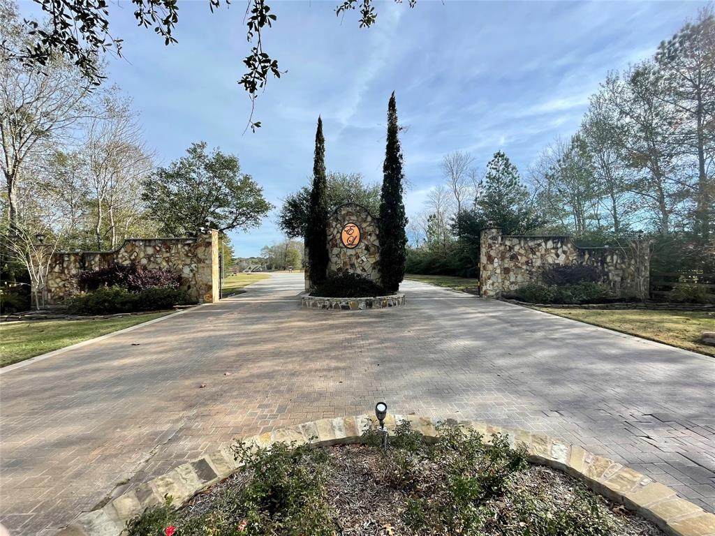 14615 Sterling Court - Photo 1