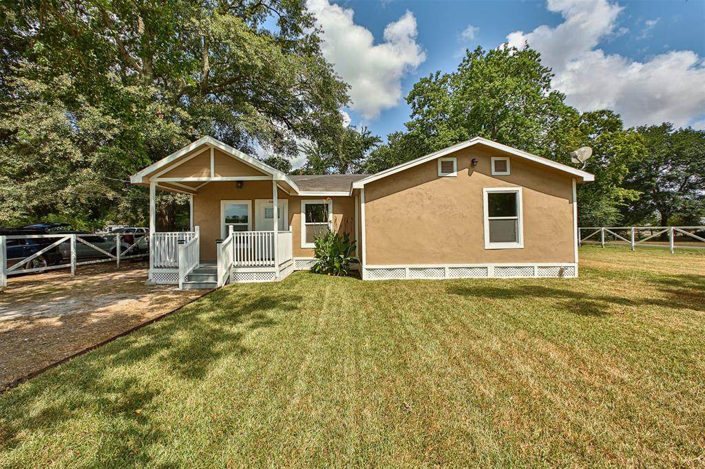 536 Wright Street - Photo 1