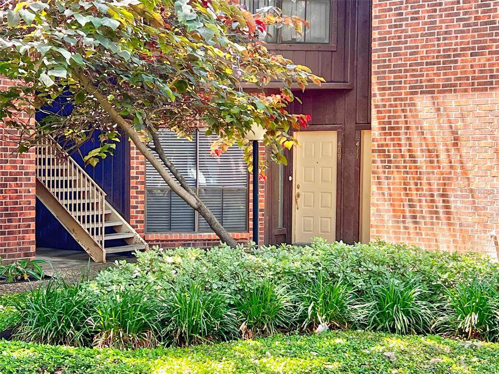 3130 Walnut Bend Lane - Photo 1