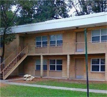 1500 Nw 12th Street - Photo 1