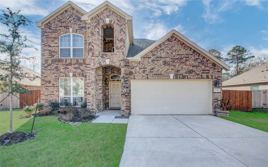 646 Linnwood Drive - Photo 1