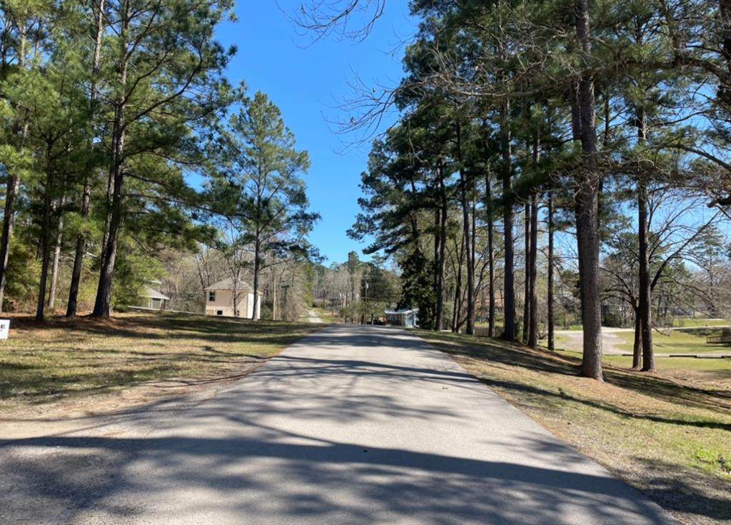 194 Oak Circle - Photo 1