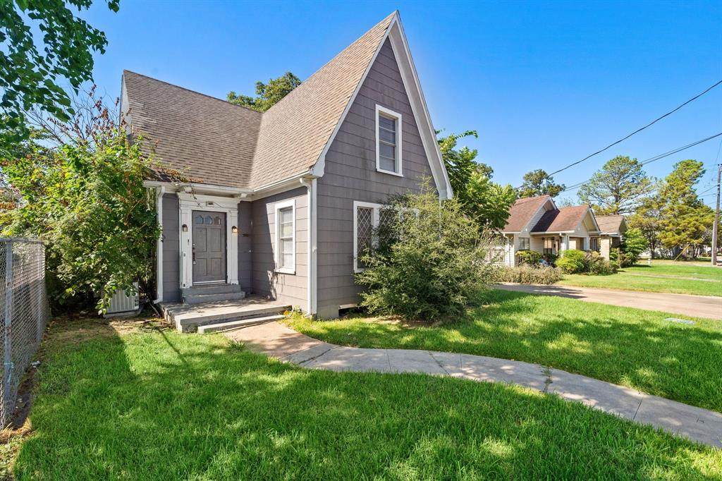 415 Pearce Street - Photo 1