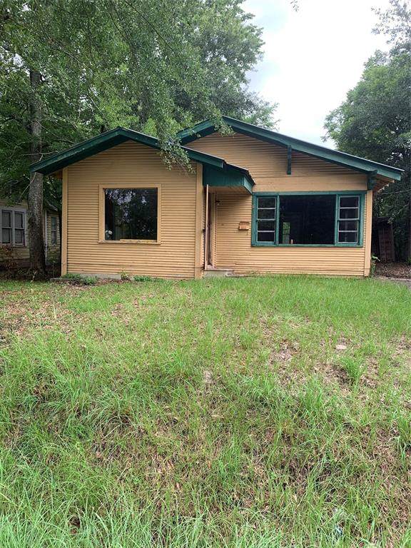 918 Treadwell Ave - Photo 1