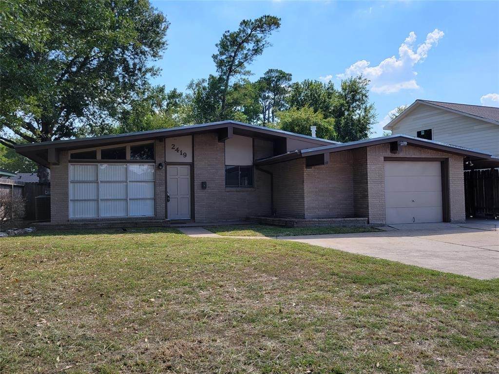 2419 Stonecrest Drive - Photo 1