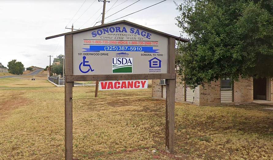 101 Deerwood Drive - Photo 1