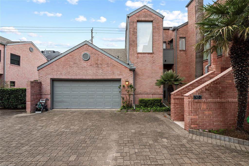 2214 Nantucket Drive - Photo 1