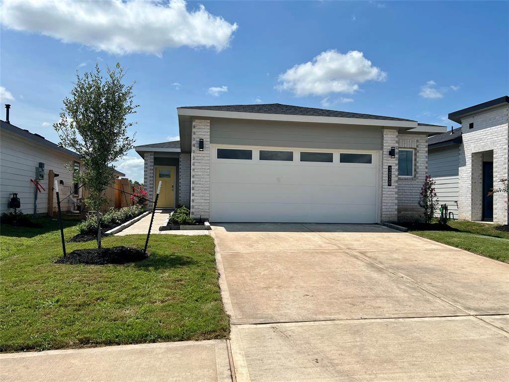 3020 Gunnersbury Dr - Photo 1