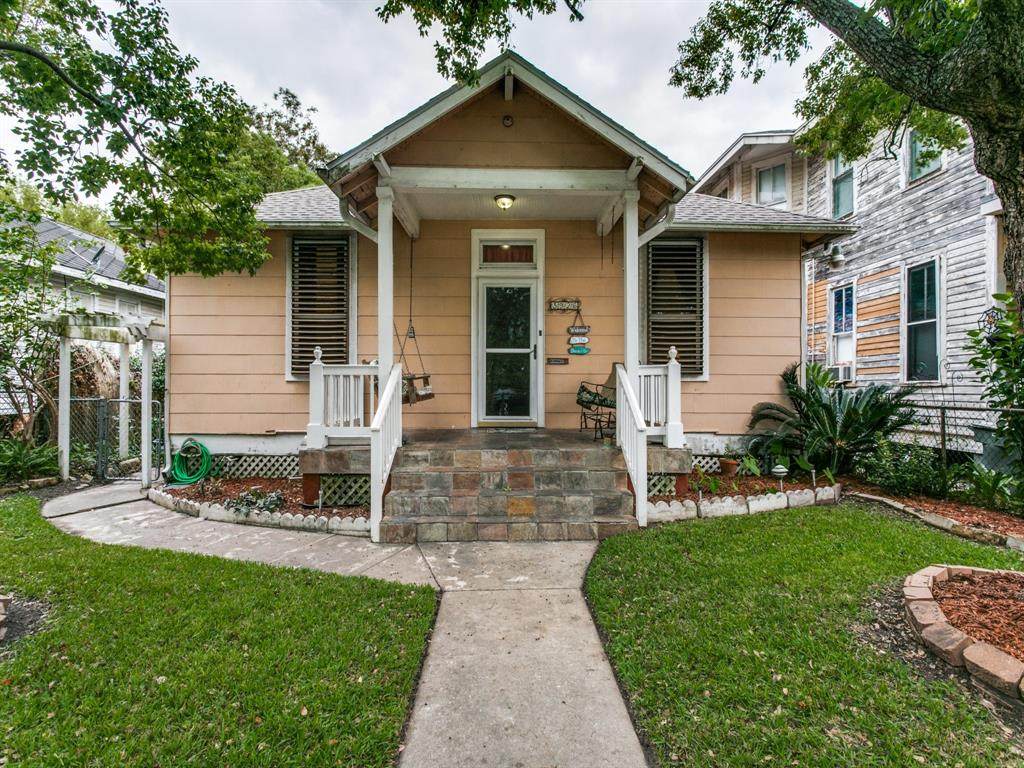 3926 Avenue O 1/2 - Photo 1