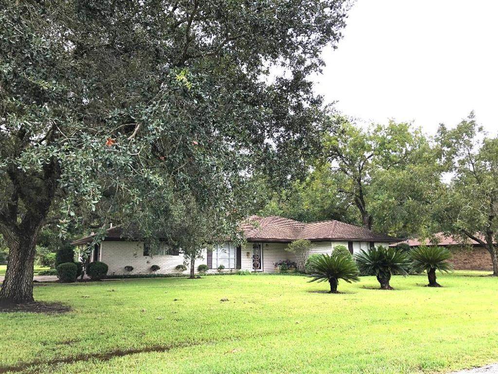 1100 7th Street - Photo 1
