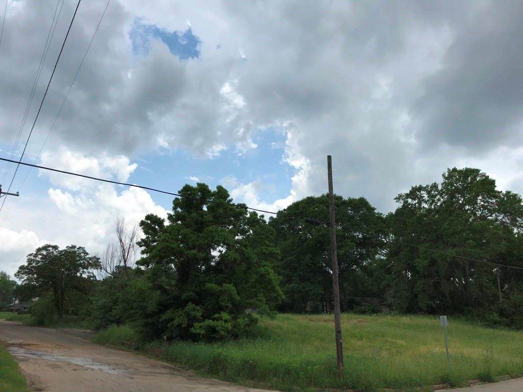 505 Sylvan Avenue - Photo 1