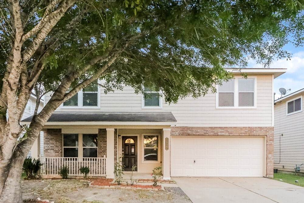 5027 Oakbriar Lane - Photo 1