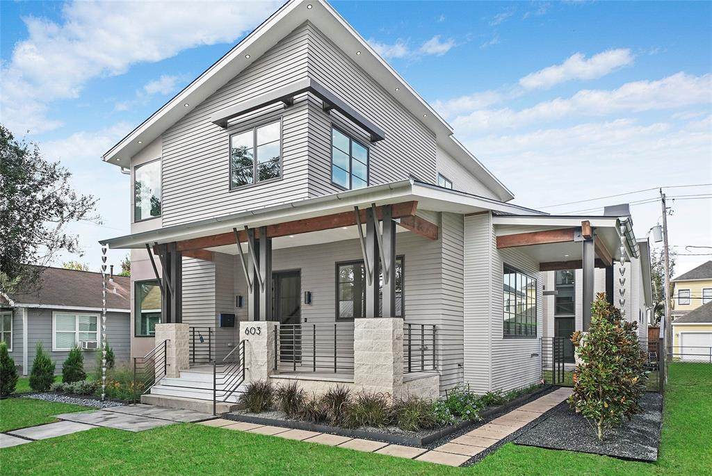 603 26th Street - Photo 1