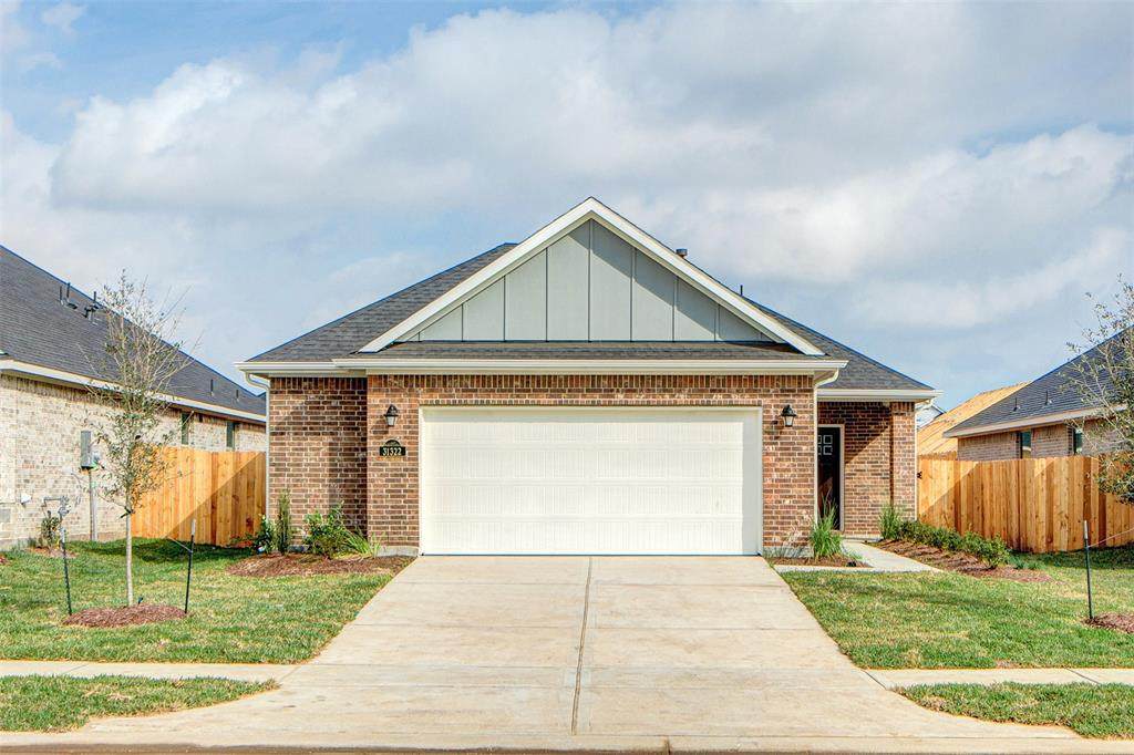 31322 Conover Drive - Photo 1
