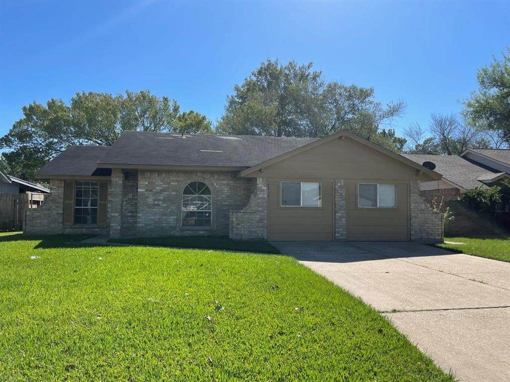 7715 Yellow Pine Drive - Photo 1
