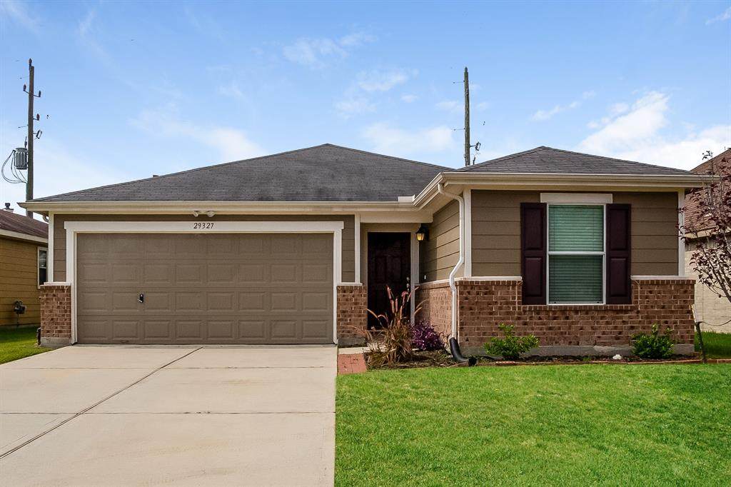 29327 Legends Green Drive - Photo 1