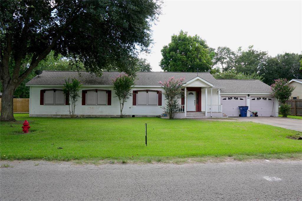 414 Kirby Drive - Photo 1