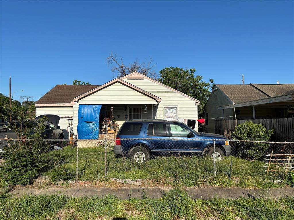 1103 Hoffman Street - Photo 1