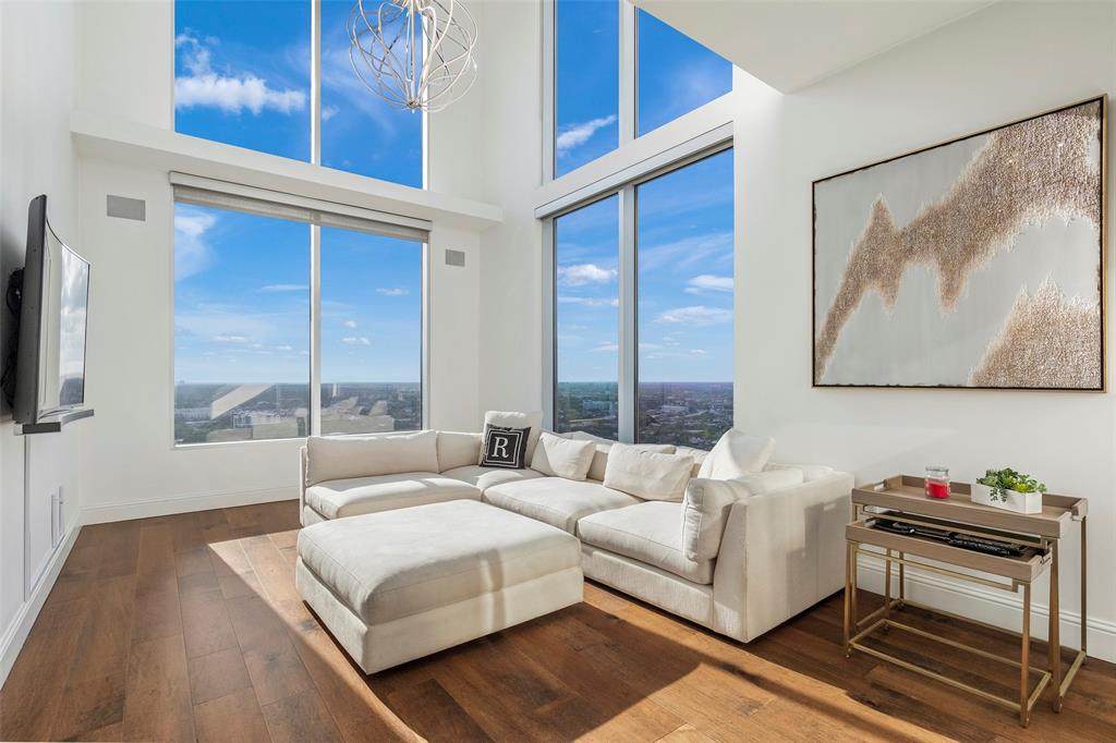 3333 Allen Parkway - Photo 1