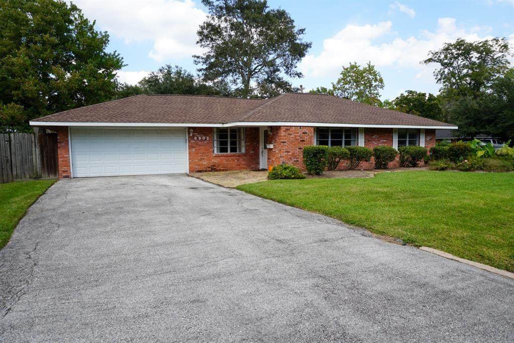 8902 Blankenship Drive - Photo 1