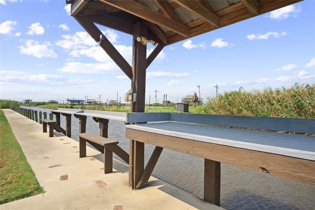 1086 Pennington Street - Photo 1