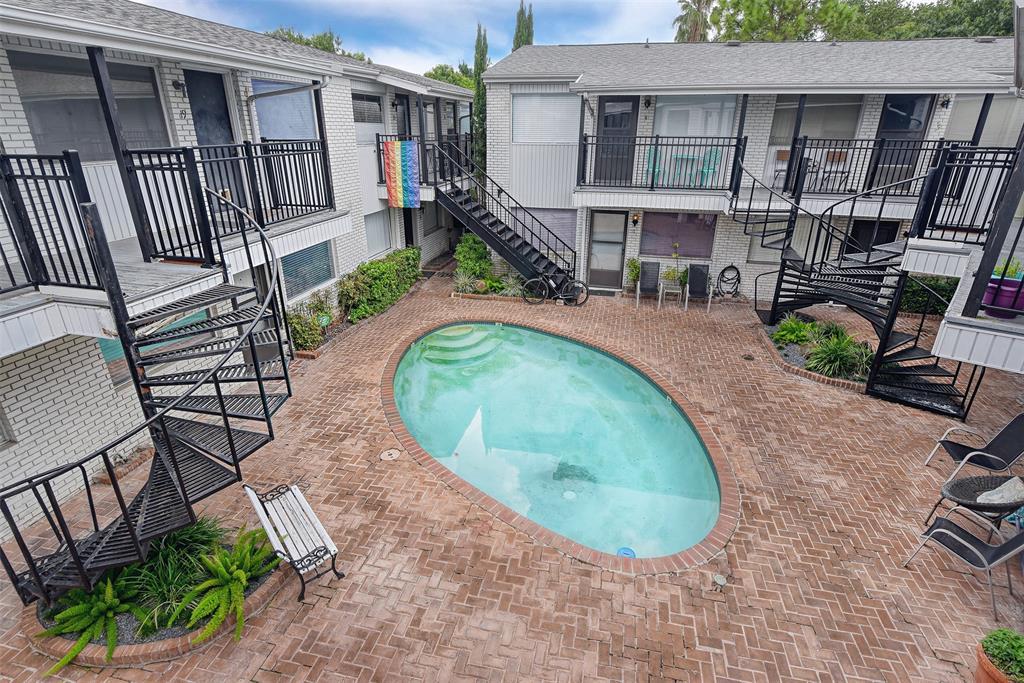 309 Stratford Street - Photo 1