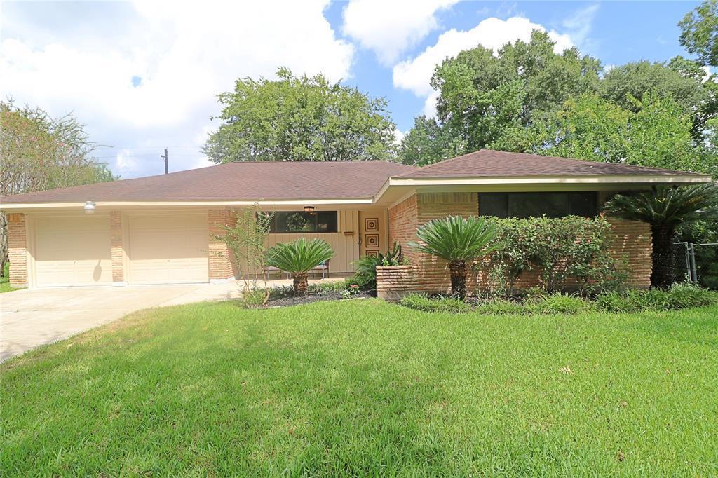 5334 Creekbend Drive - Photo 1