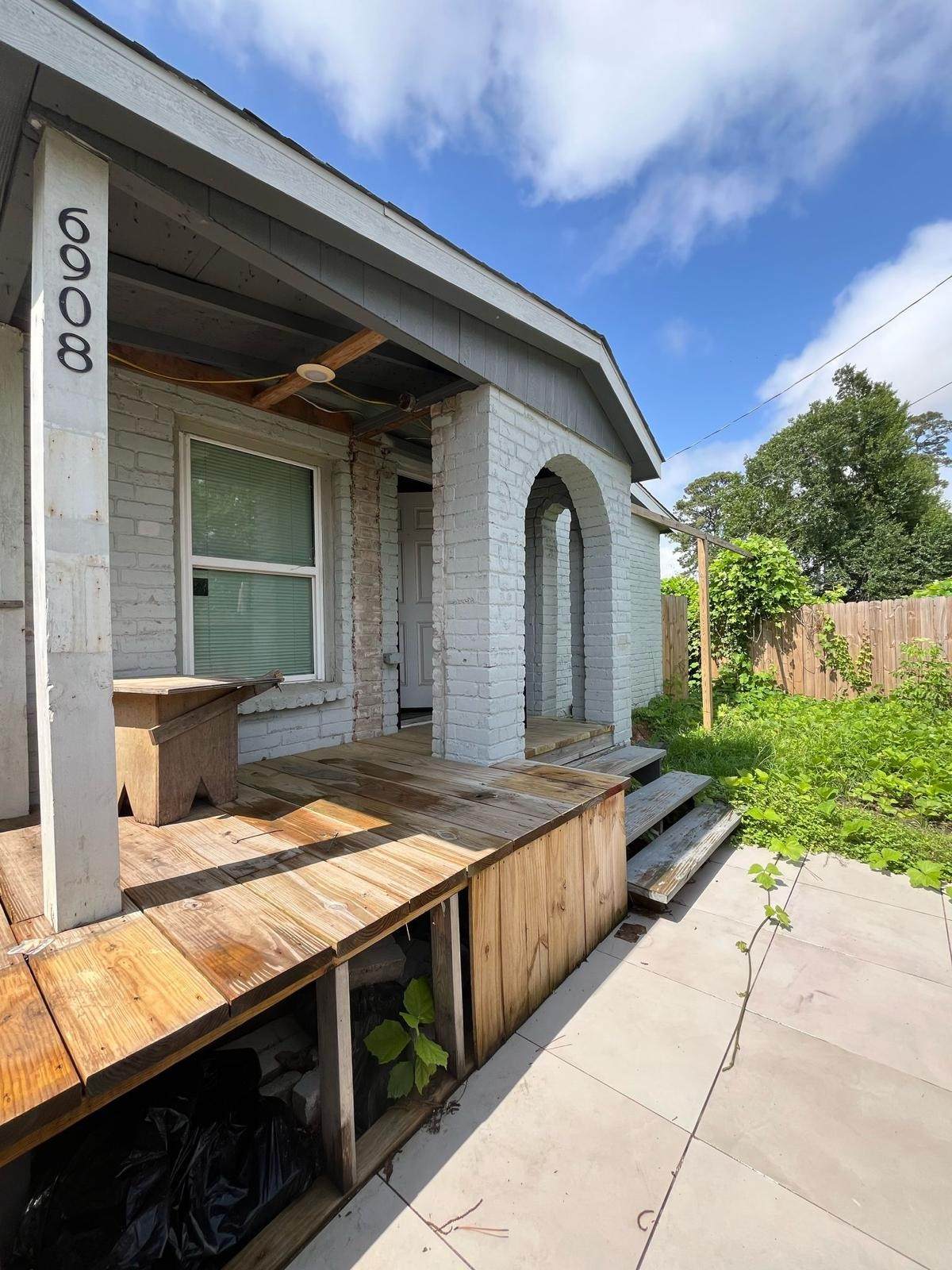 6908 Larkstone Street - Photo 1