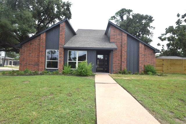 4301 Charleston Street - Photo 1