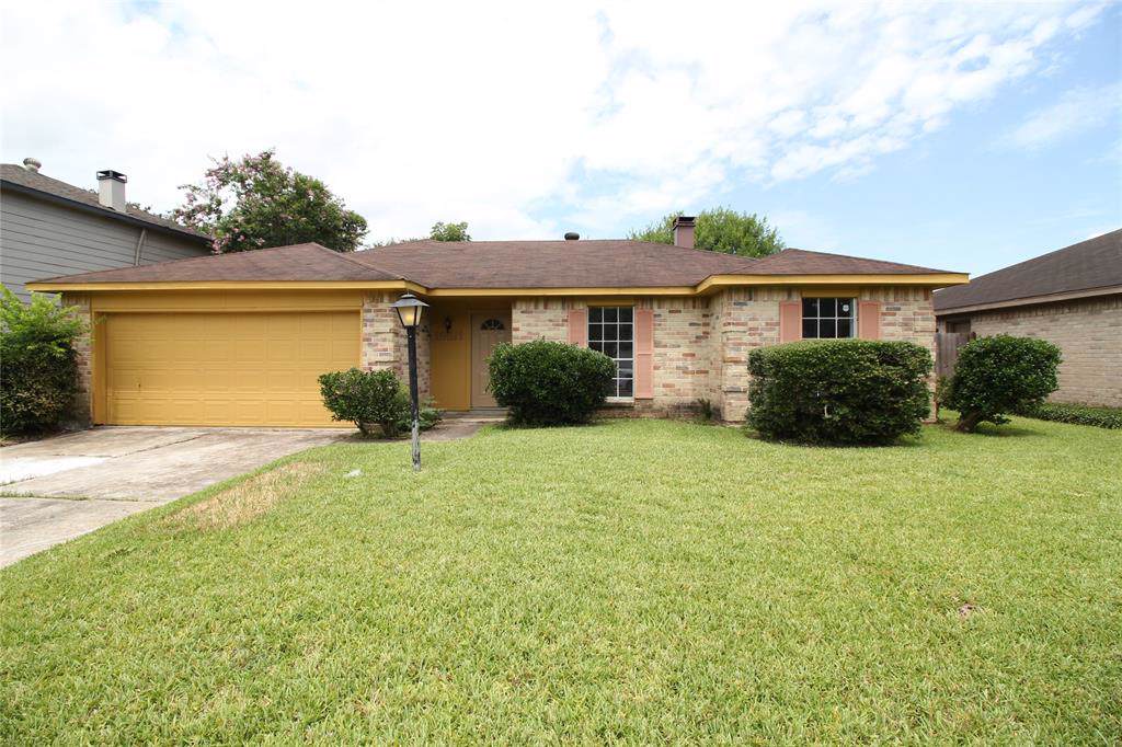 15811 Pinwood Drive - Photo 1