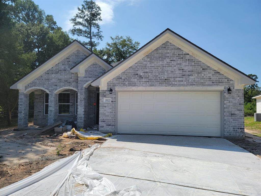 1922 Mosley Drive - Photo 1