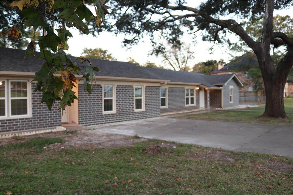 2501 Maple Street - Photo 1
