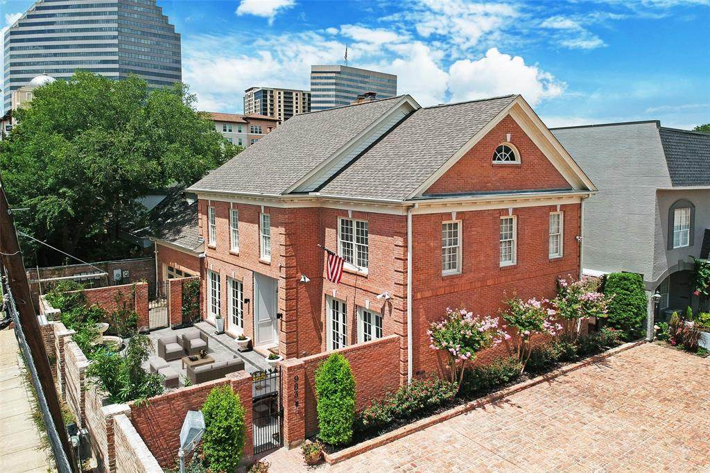 983 Post Oak Lane - Photo 1